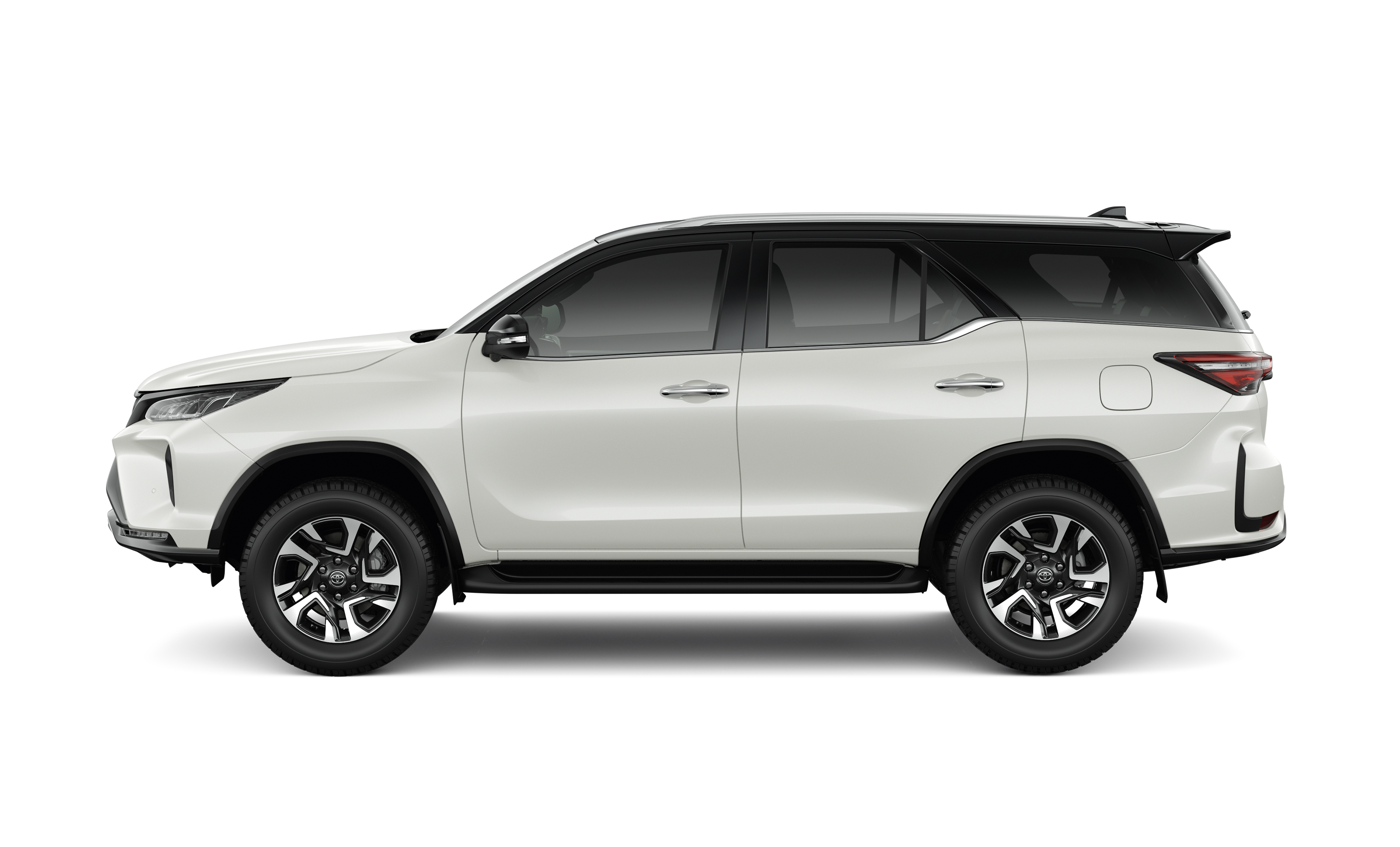 veh_fortuner_featimg